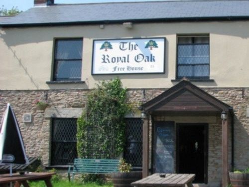The Royal Oak Hotel Lydney Exterior photo